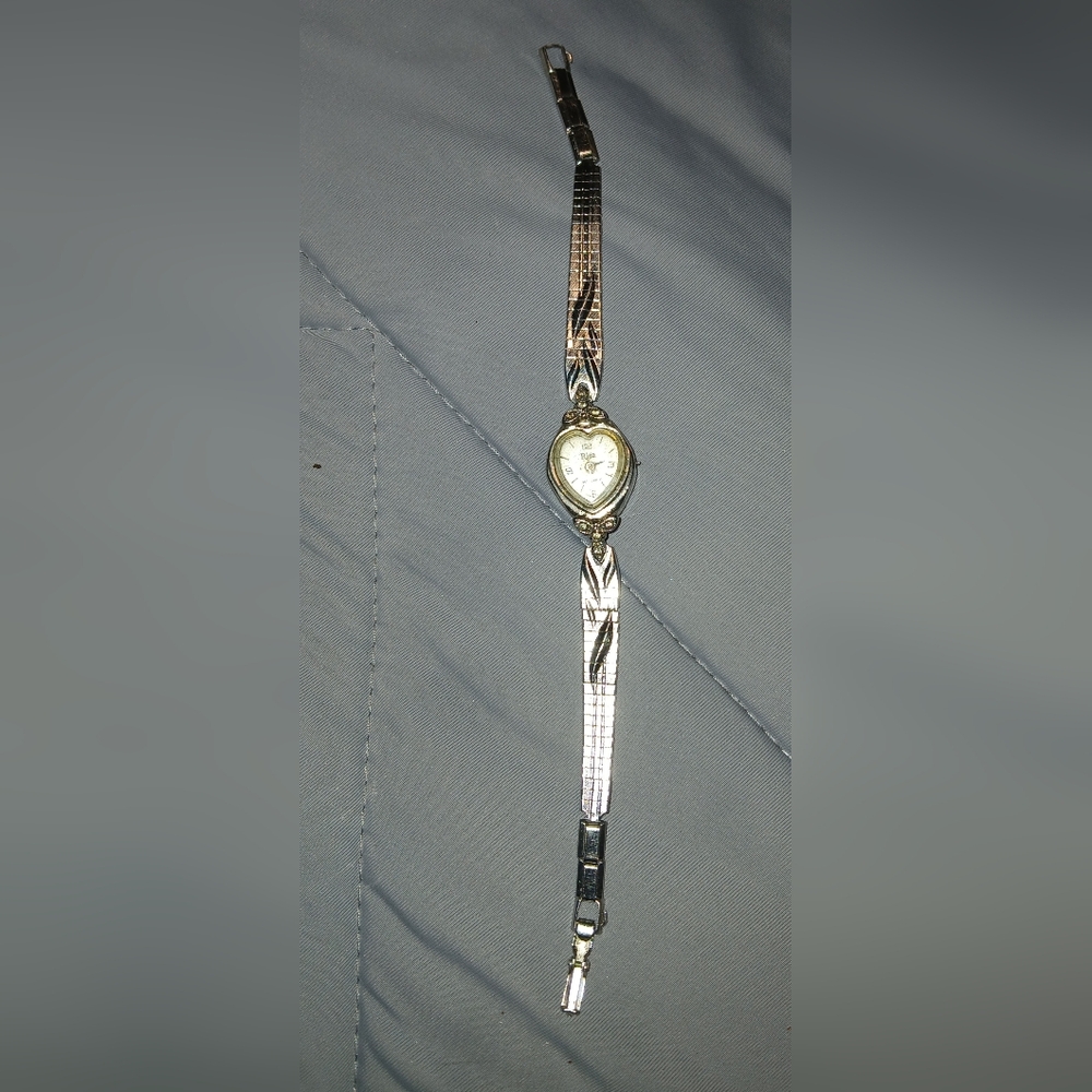 Vintage Risa Watch - Picture 3 of 3